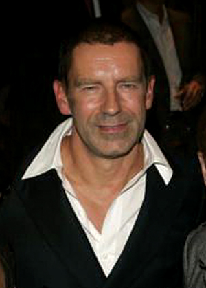 CEO 로버트 폴렛과 6인의 CDO 10965-Image